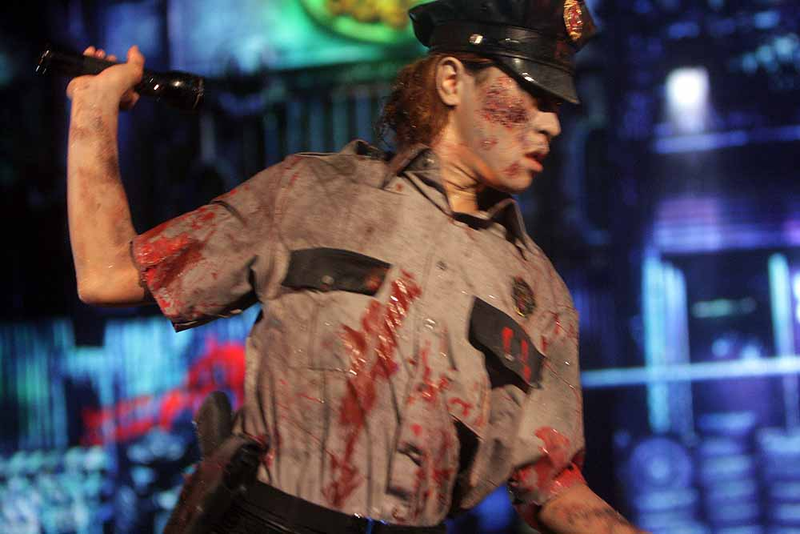 Illustration for article titled Resident Evil's Theme Park Attraction Looks Surprisingly Awesome